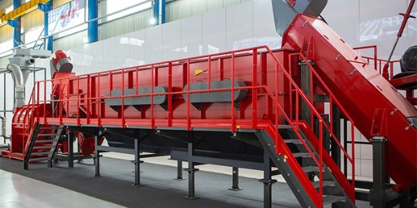 農膜污染危害大？農膜破碎造粒線處理污染助力再生