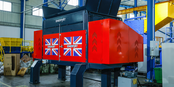 斷橋鋁破碎新紀元，恩派特大型單軸破碎機引領(lǐng)高效回收！