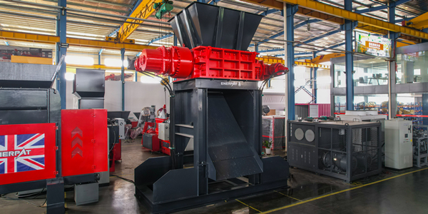 恩派特汽車外殼破碎機——技術賦能廢舊汽車外殼回收利用產業升級