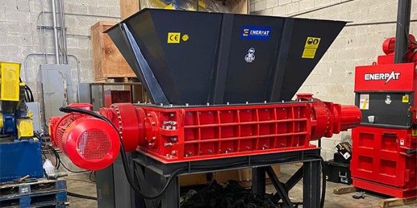 廢棄衣物怎么回收處理？布料邊角料破碎機來助力！