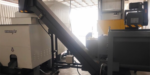 金屬屑脫油壓餅機多少錢？金屬屑壓塊機貴嗎？