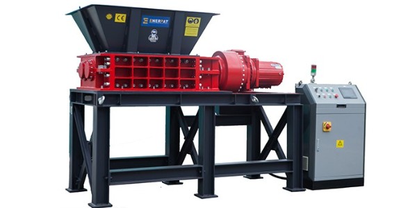 處理工業(yè)固廢就選恩派特工業(yè)廢品撕碎機