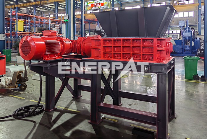 一般工業(yè)垃圾撕碎機(jī)