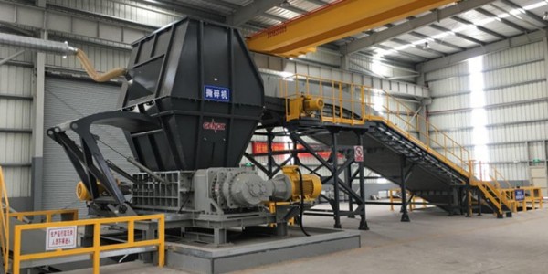 空調(diào)外殼難處理？空調(diào)外殼撕碎機生產(chǎn)線帶你了解處理全程