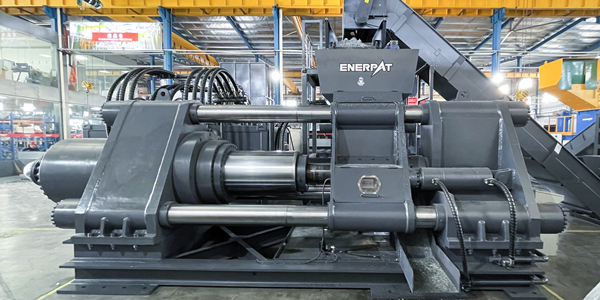 恩派特大型鋁屑壓餅機，高效處理，產(chǎn)量卓越，輕松應(yīng)對大量鋁屑處理挑戰(zhàn)！