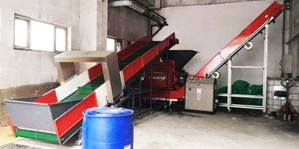 廢油桶怎么處理？油桶破碎機處理流程分享